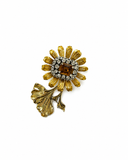 DAISY AND LEAF EARRINGS WITH CENTRAL STONE